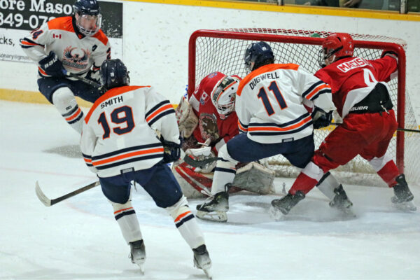 GALLERY: Shutout for Dunham-Fox as Beavers take Game 1 against Thunderbirds