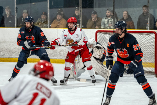 VIDEO/GALLERY: Thunderbirds tie series with Beavers